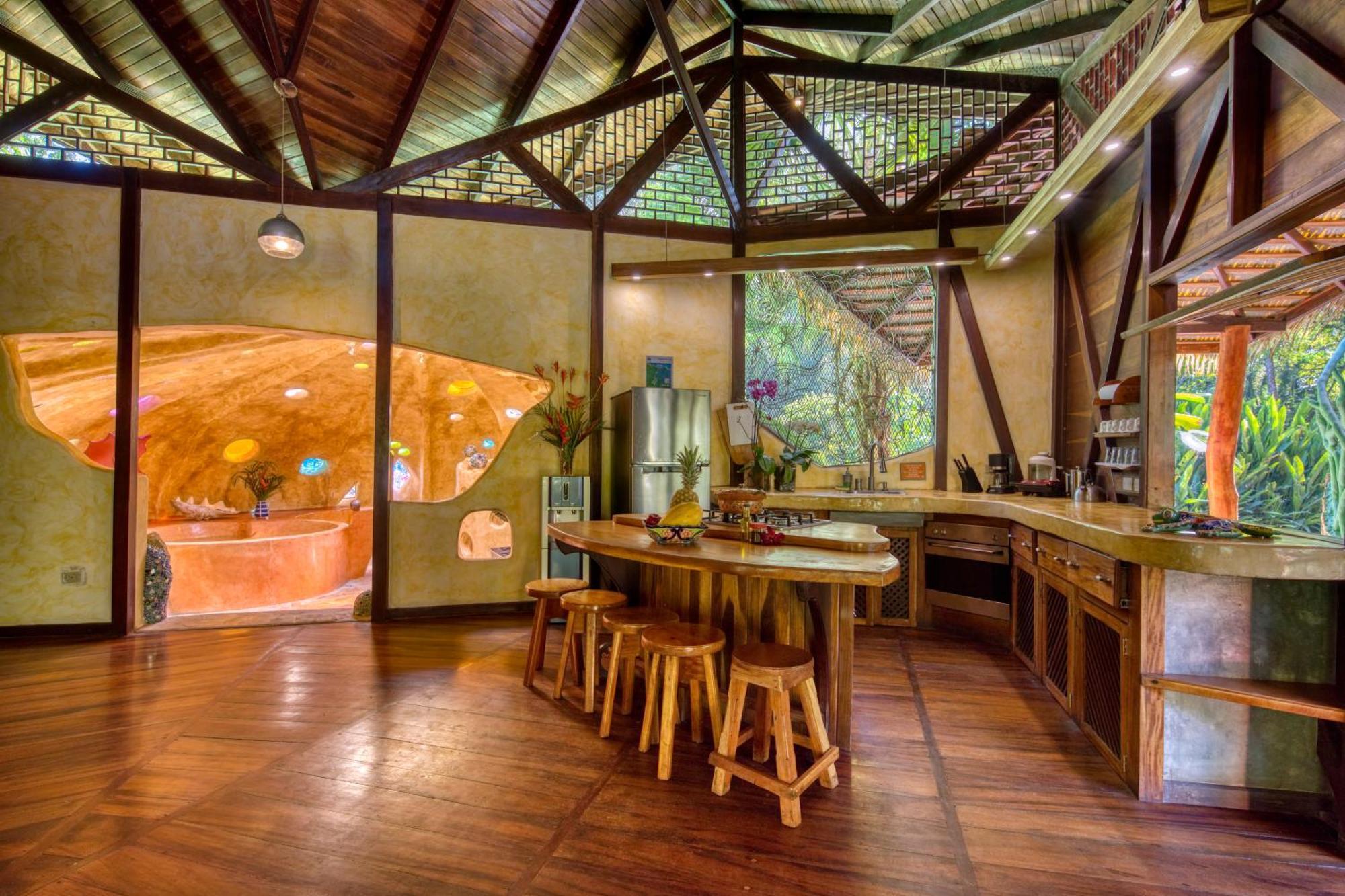 Tree House Beachfront Lodge Puerto Viejo de Talamanca Экстерьер фото