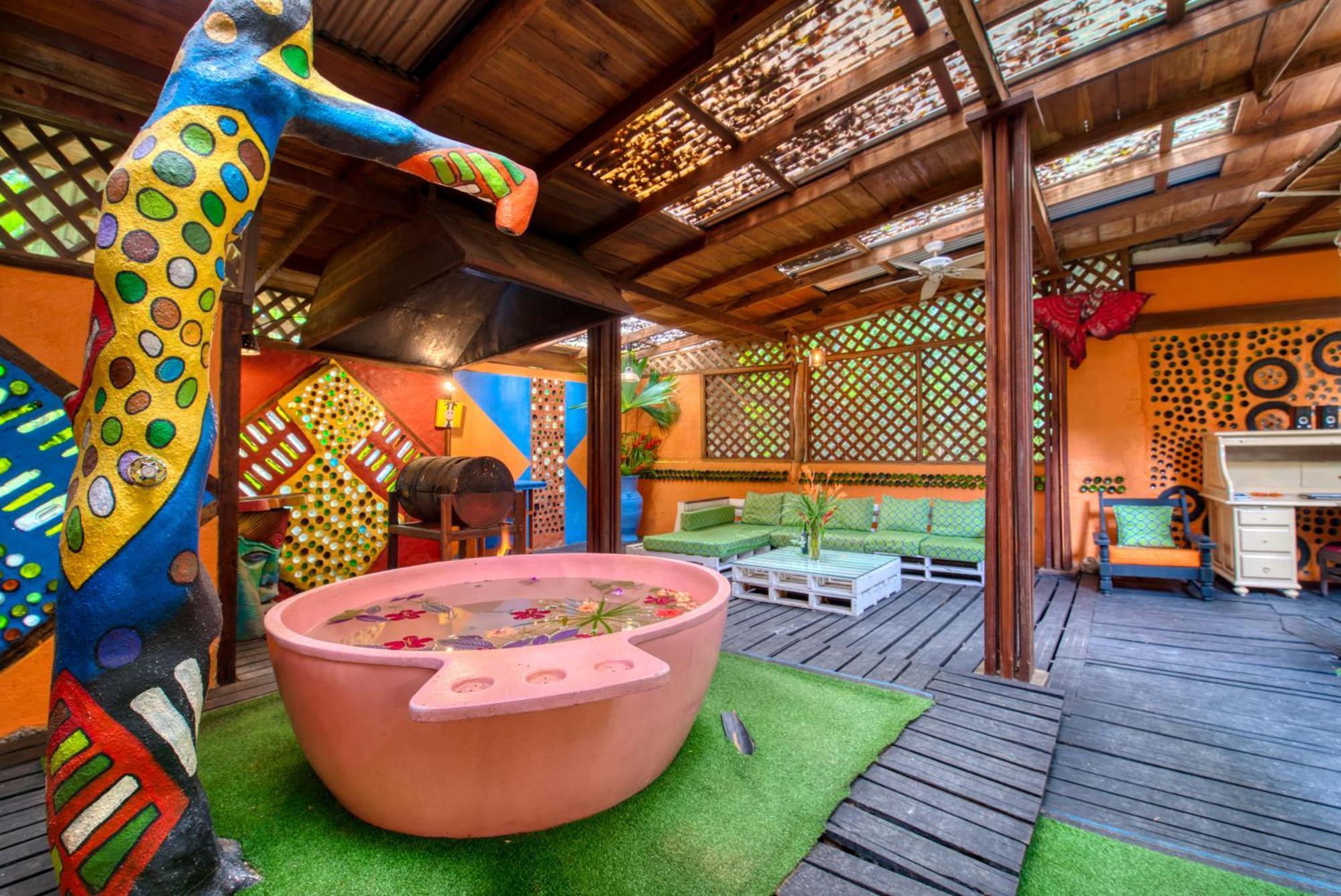 Tree House Beachfront Lodge Puerto Viejo de Talamanca Экстерьер фото