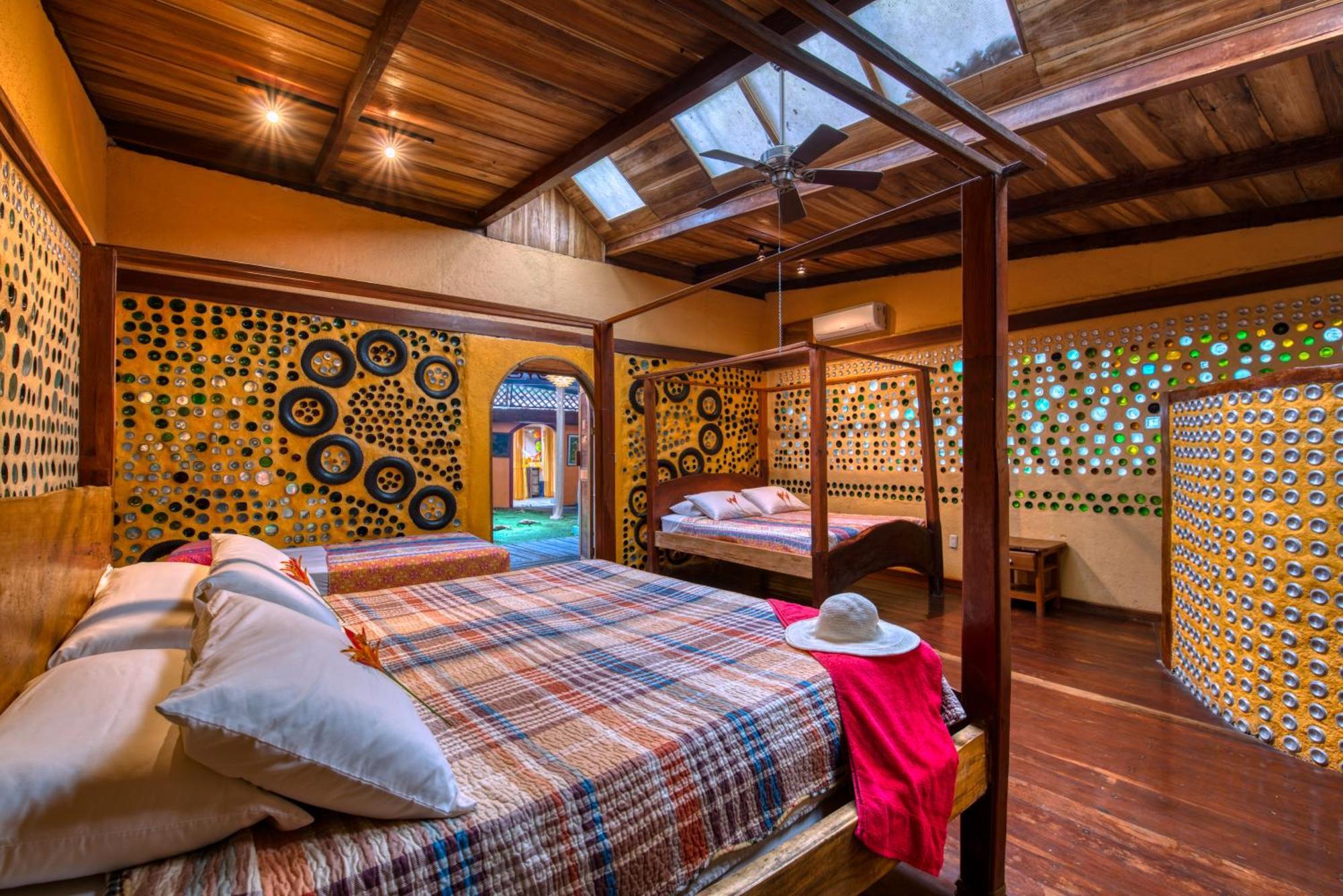 Tree House Beachfront Lodge Puerto Viejo de Talamanca Экстерьер фото