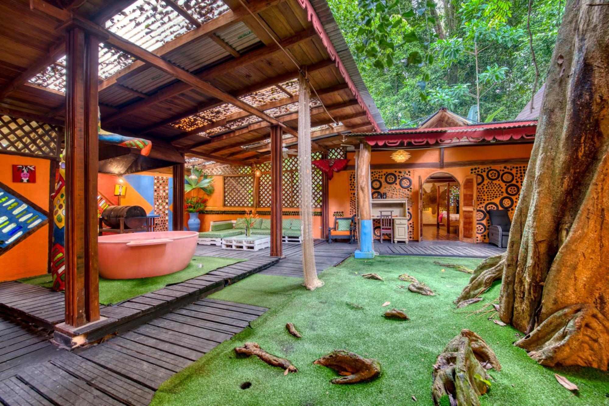Tree House Beachfront Lodge Puerto Viejo de Talamanca Экстерьер фото