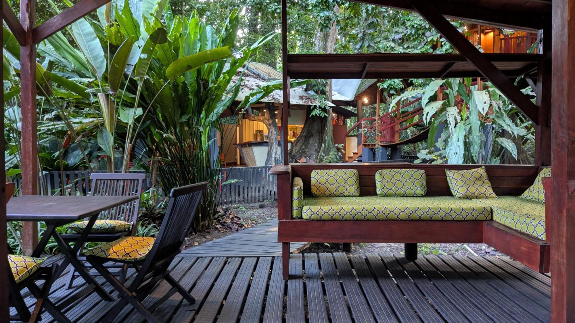 Tree House Beachfront Lodge Puerto Viejo de Talamanca Экстерьер фото